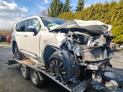 Toyota land Cruiser 300